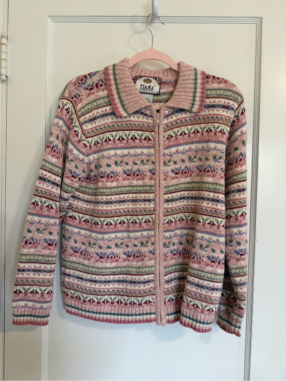 Tiara Pink Patterned Zip-Front Women's Sweater